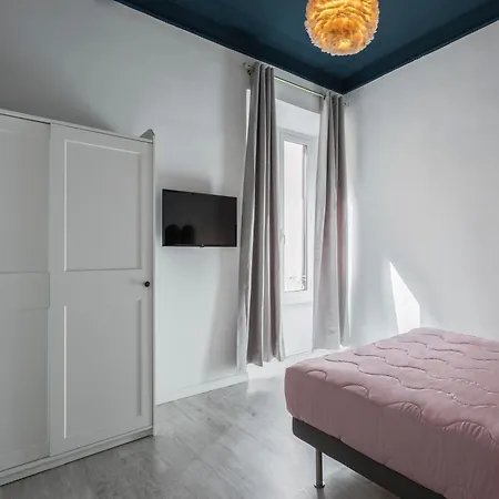 Gilda Apartment New Elegant Apartment In Termini Roma Exterior foto