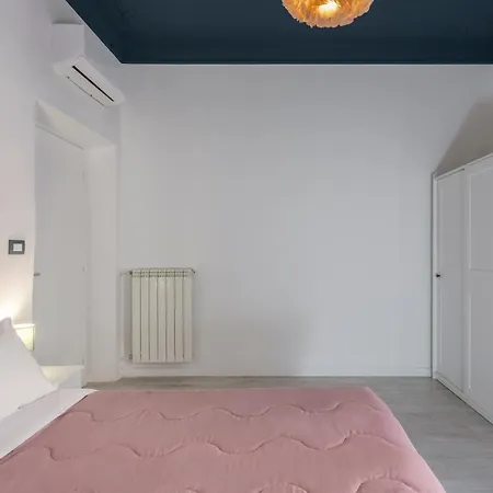 Gilda Apartment New Elegant Apartment In Termini Roma Exterior foto